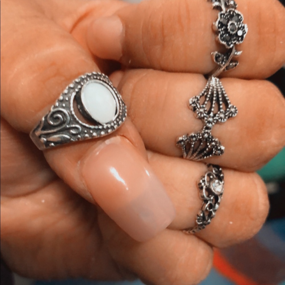 Knuckle Rings. Lot of 4